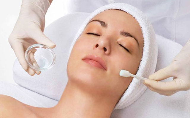 Facial peel treatments by DermaCare Facial Clinic in Woodland Hills, Los Angeles, CA